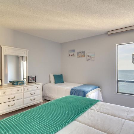 Oceanfront Condo With Balcony And Stunning Views! Clearwater Beach Bagian luar foto