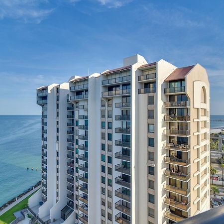 Oceanfront Condo With Balcony And Stunning Views! Clearwater Beach Bagian luar foto