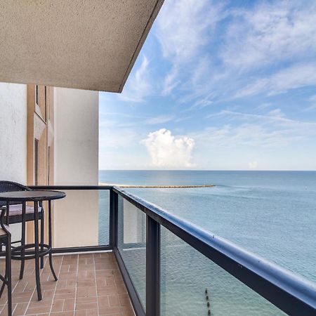 Oceanfront Condo With Balcony And Stunning Views! Clearwater Beach Bagian luar foto