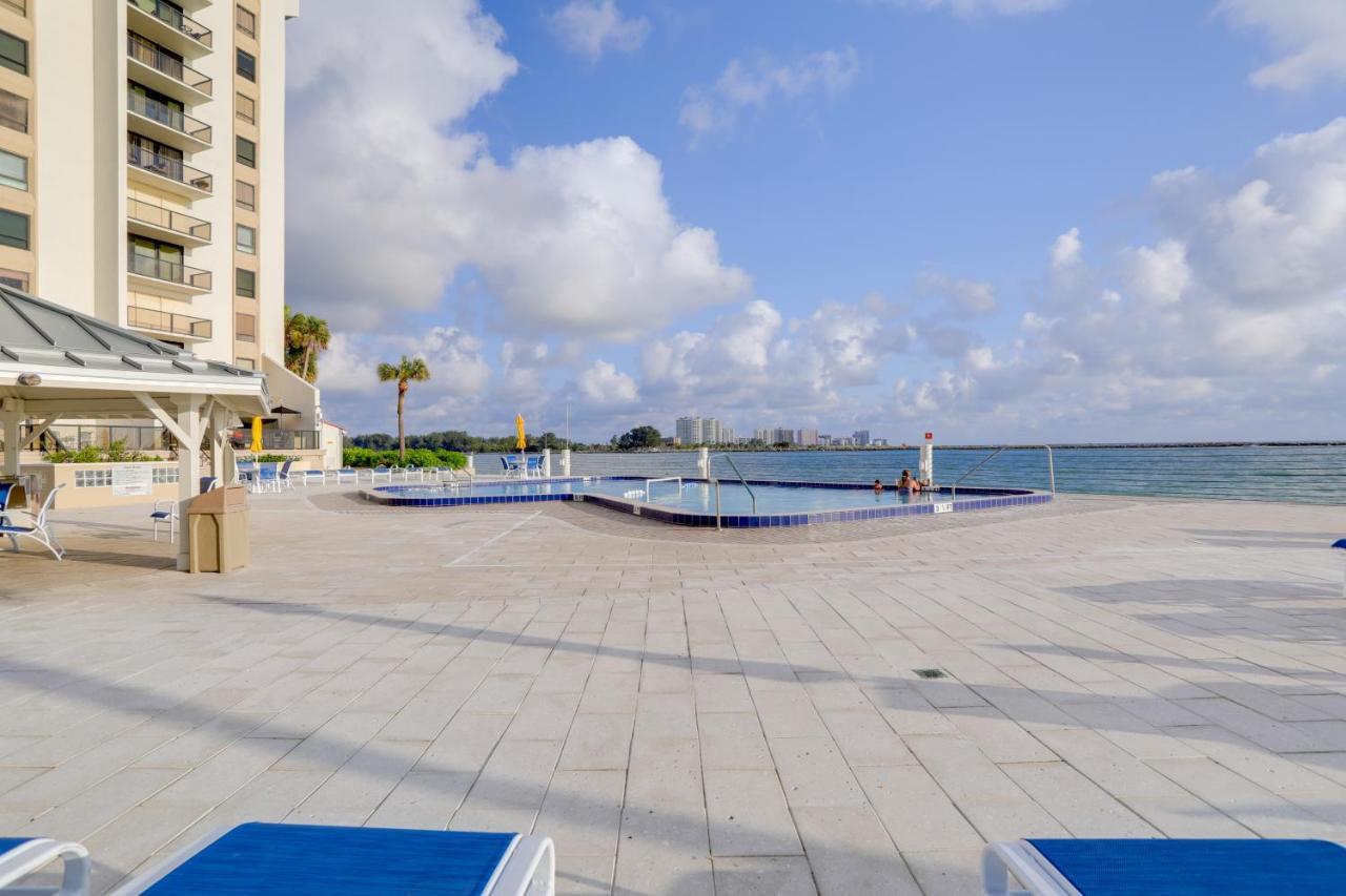 Oceanfront Condo With Balcony And Stunning Views! Clearwater Beach Bagian luar foto