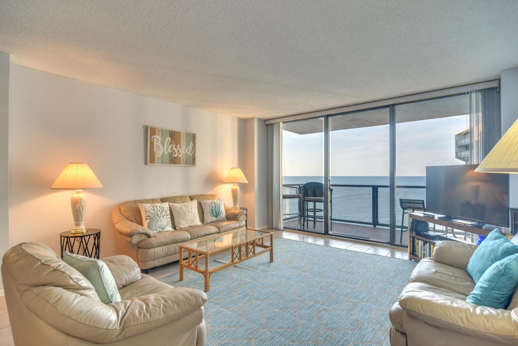 Oceanfront Condo With Balcony And Stunning Views! Clearwater Beach Bagian luar foto